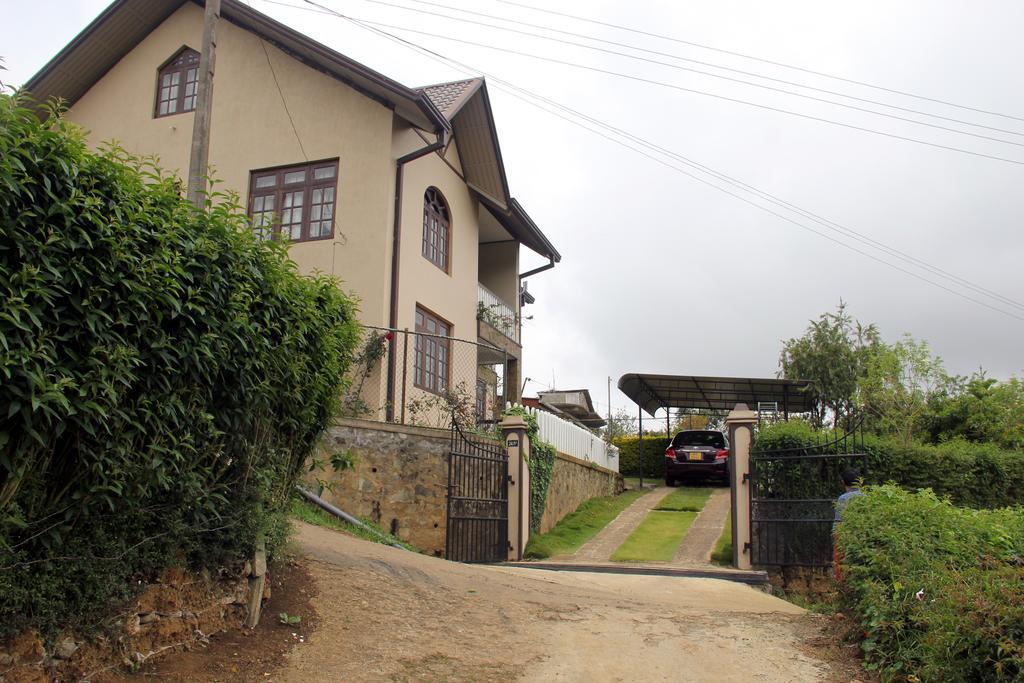 Perera Homestay Nuwara Eliya Exterior foto